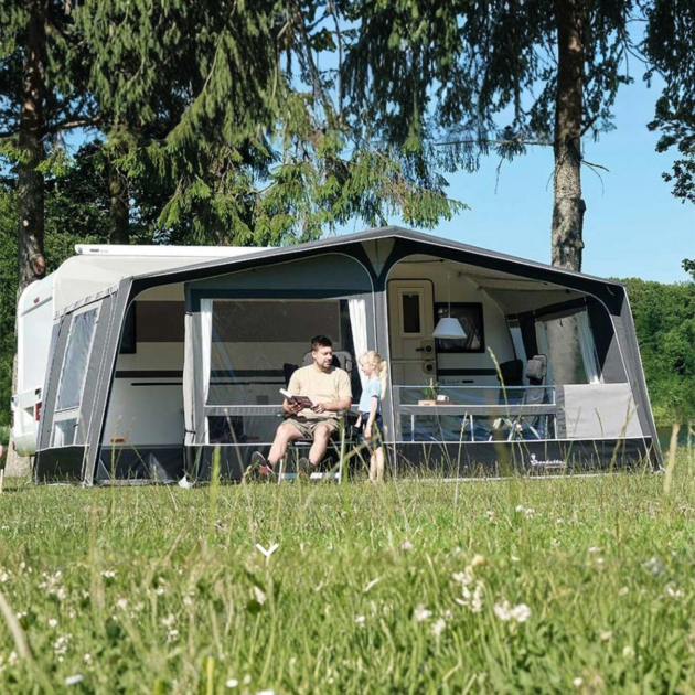 Isabella Commodore Etna