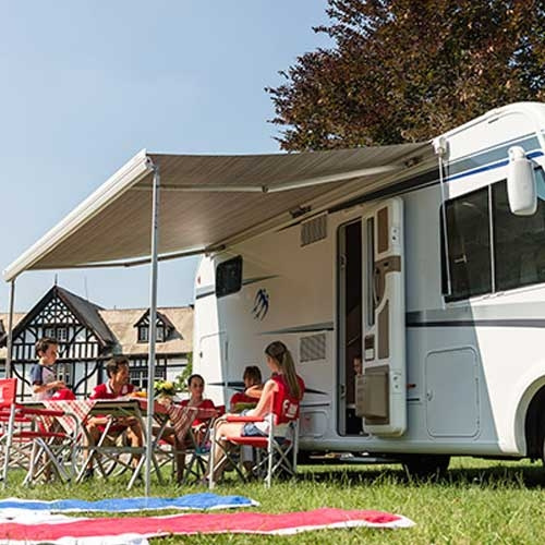 Fiamma F70 Väggmonterad Vit Box i gruppen Förtält & Markiser / Markiser / Husbilsmarkiser / Fiamma Boxmarkiser / Väggmonterade hos Campingvaruhuset i Norden AB (66967)