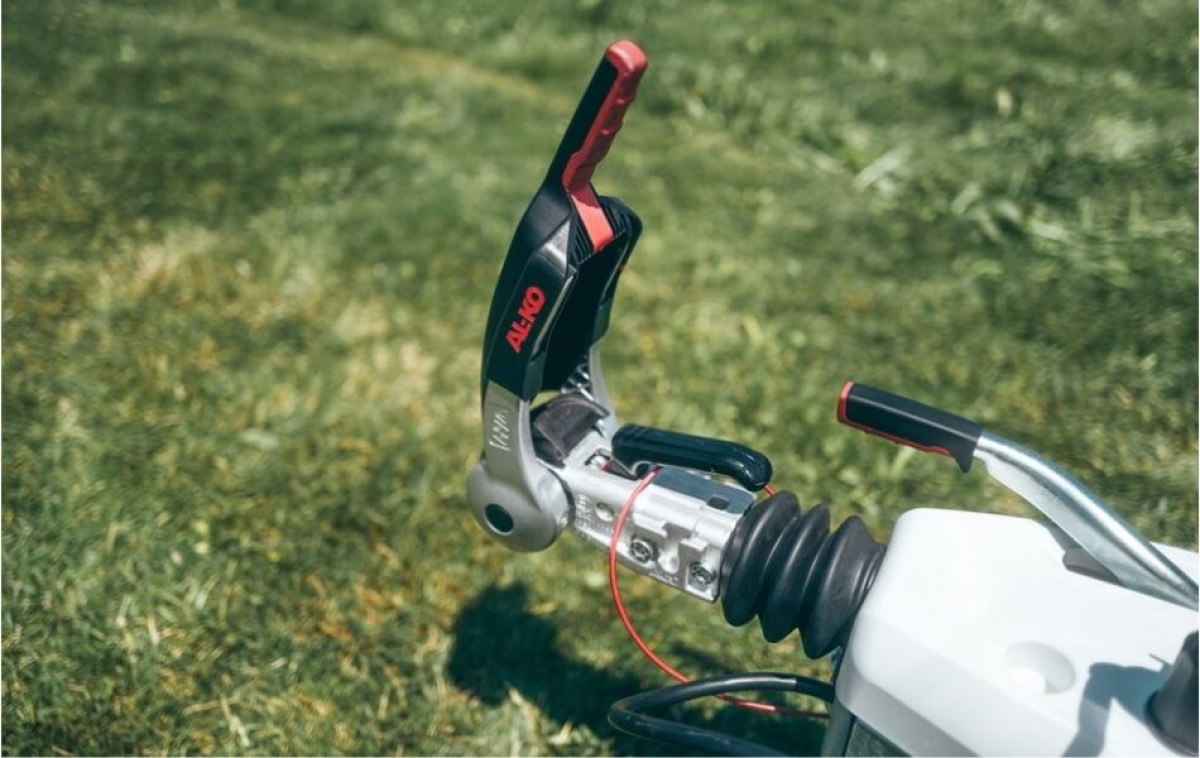 AL-KO AKS 3004 Säkerhetsdrag i gruppen Husvagn & Husbil / Chassi / Movers/Kopplingshjälp / Kulkopplingar hos Campingvaruhuset i Norden AB (64157)