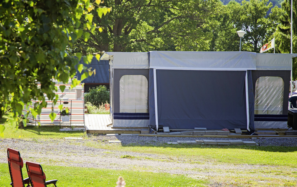 Svenska-Tält Standby 450 Rak Front Bredd 450cm i gruppen Förtält & Markiser / Förtält Husvagn / Standby/Villatält hos Campingvaruhuset i Norden AB (64445)