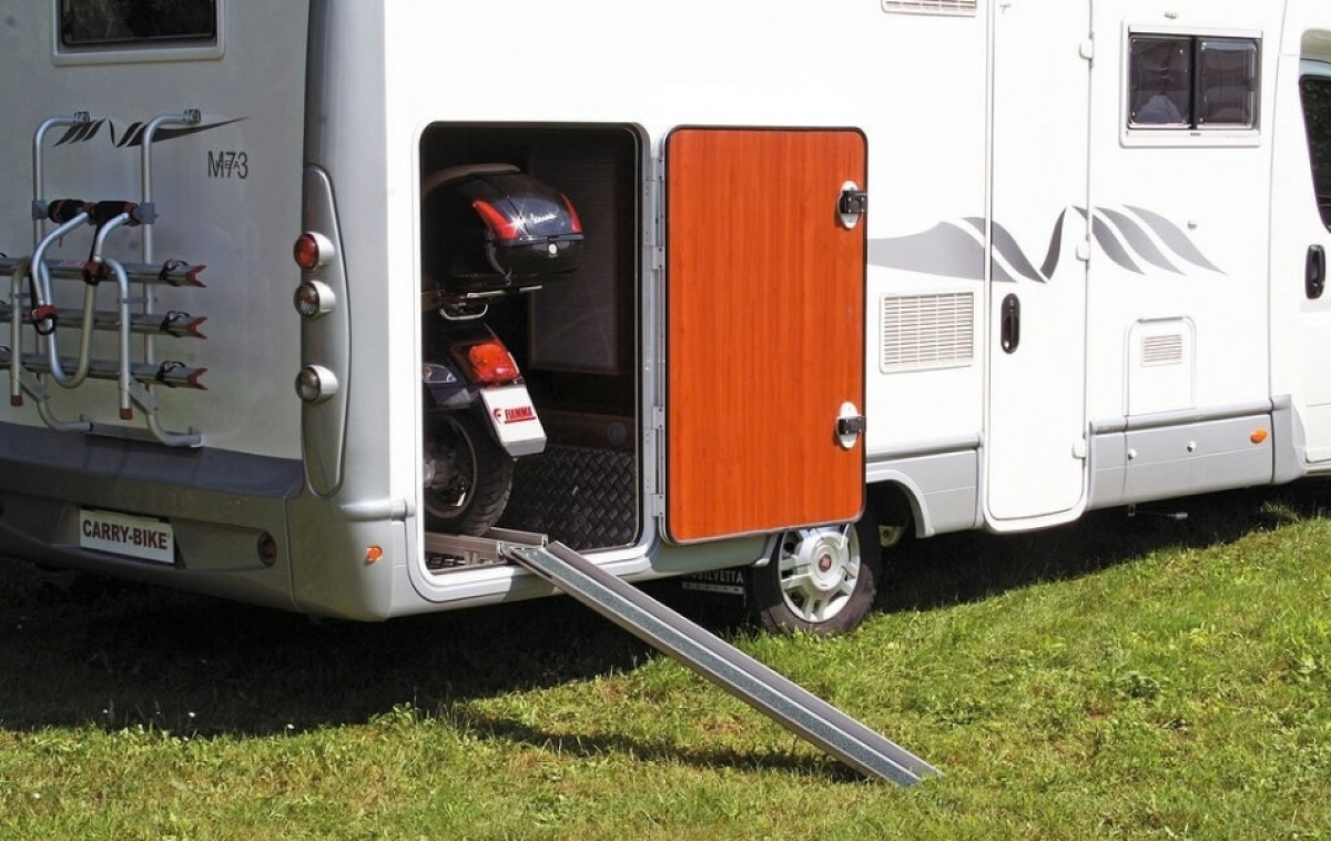 Fiamma Carry Moto Mc/Vespa ställ i gruppen Husvagn & Husbil / Kaross / Garage hos Campingvaruhuset i Norden AB (66439)
