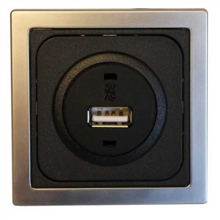 Vägguttag USB Enkel Svart/Silver i gruppen Husvagn & Husbil / Elektronik / Strömbrytare & In/Uttag / Uttag USB hos Campingvaruhuset i Norden AB (66634)