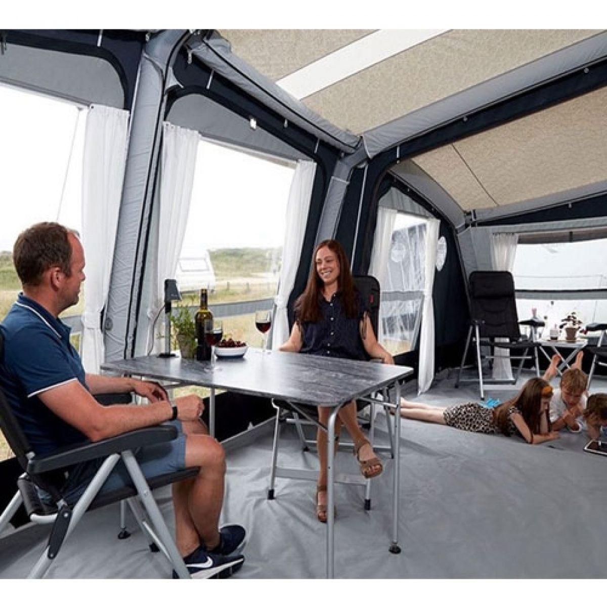 Isabella Lufttält Cirrus North W400 i gruppen Förtält & Markiser / Förtält Husvagn / Lufttält Husvagn / Isbella Lufttält Husvagn hos Campingvaruhuset i Norden AB (68969)