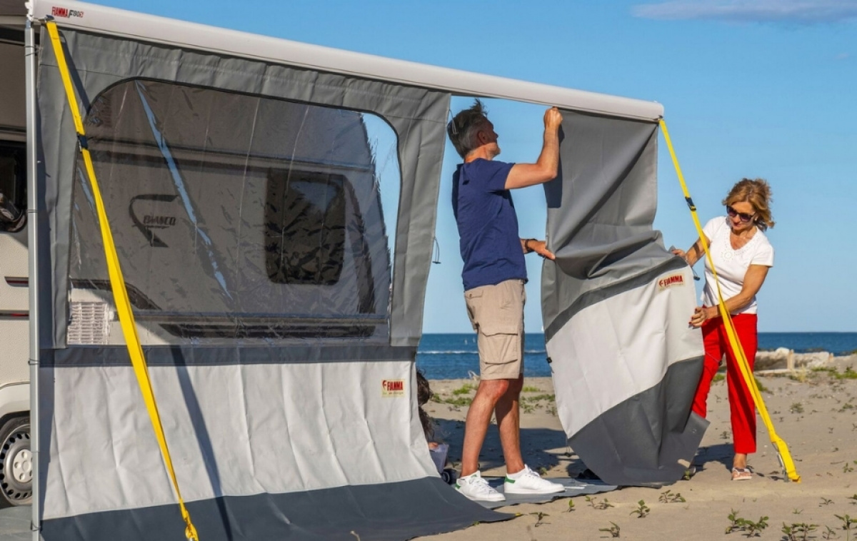 Fiamma Blocker Pro i gruppen Förtält & Markiser / Markiser / Husvagnsmarkiser / Front & Gavlar Husvagnsmarkiser / Sidor & Fronter Caravanstore XL hos Campingvaruhuset i Norden AB (69952)