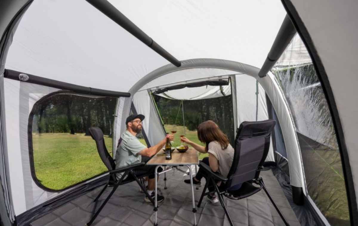 ReimoTent Tour Breeze Air i gruppen Förtält & Markiser / Förtält Husbil / Lufttält Husbil / Reimo Lufttält Husbil hos Campingvaruhuset i Norden AB (75853)