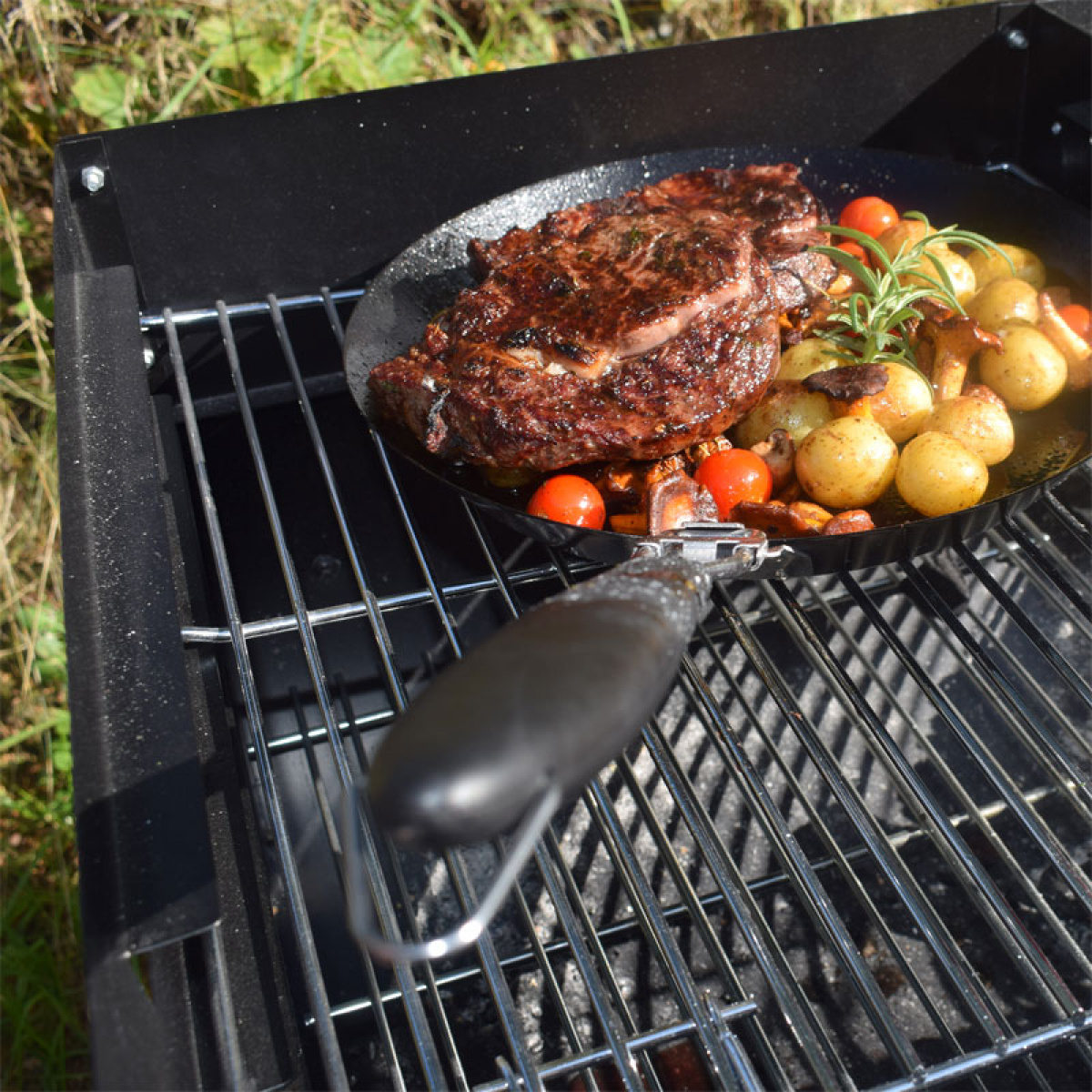 Sunwind Kolgrill Odis i gruppen Hushåll & Kök / Grillar / Kolgrillar hos Campingvaruhuset i Norden AB (79358)