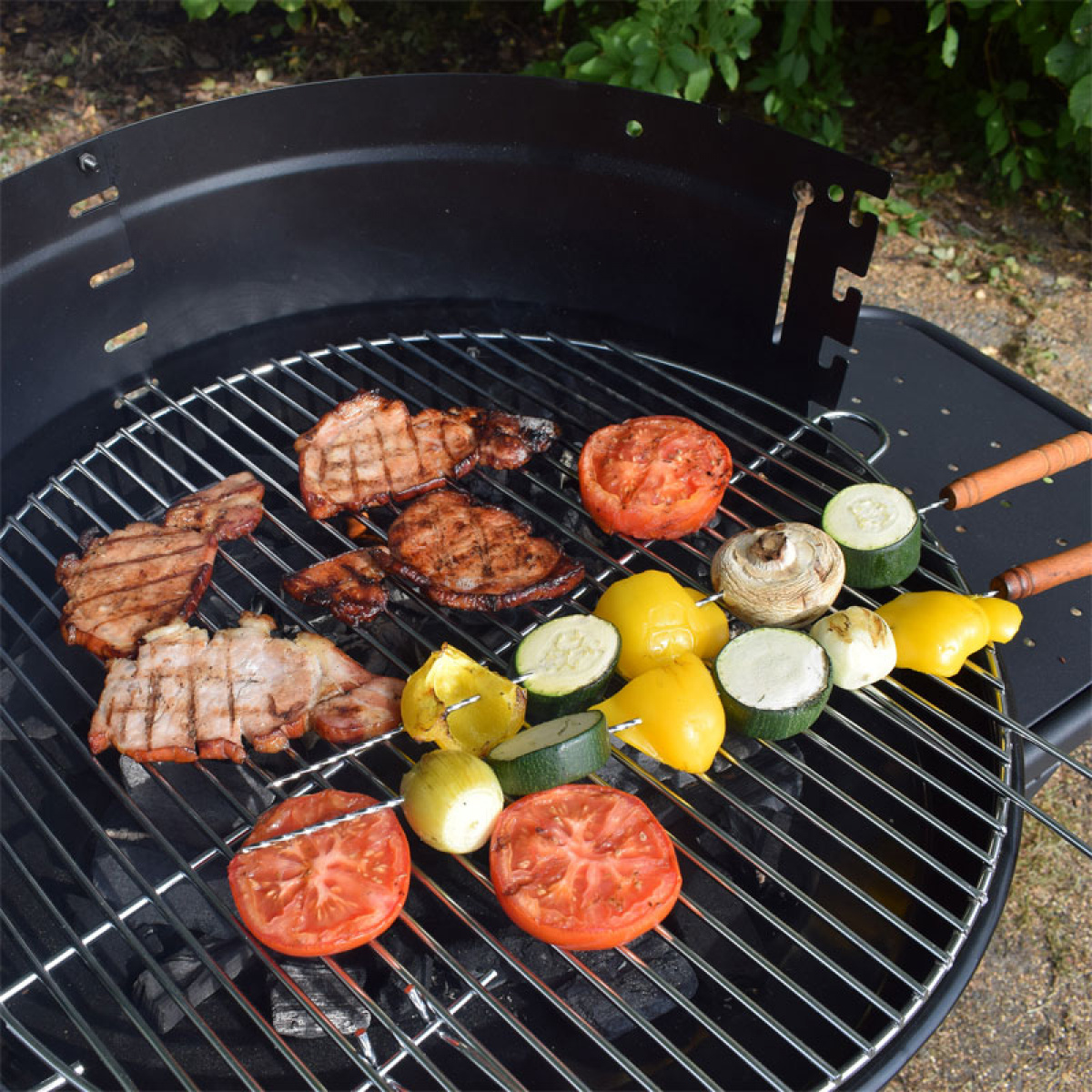 Sunwind Rökgrill Frigg i gruppen Hushåll & Kök / Grillar / Kolgrillar hos Campingvaruhuset i Norden AB (79381)