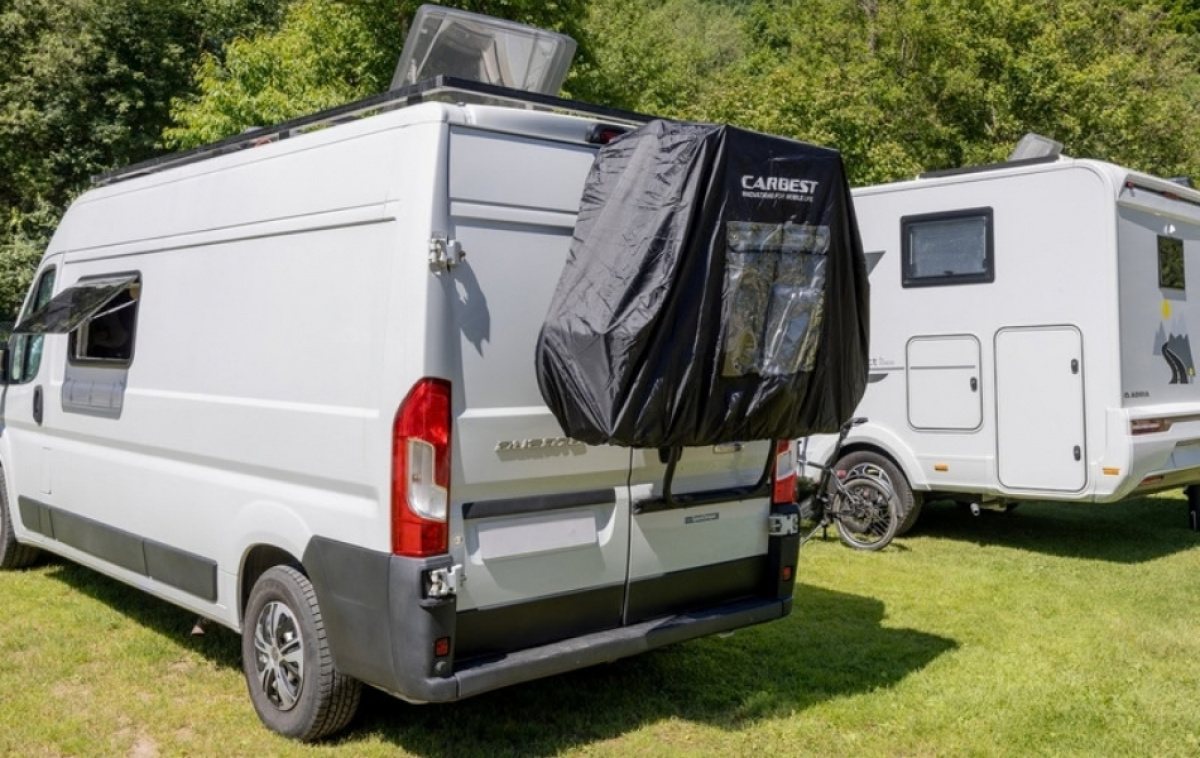 Carbest Bike Cover För 2-3 Cyklar i gruppen Husvagn & Husbil / Chassi / Cykelställ / Tillbehör hos Campingvaruhuset i Norden AB (81308)