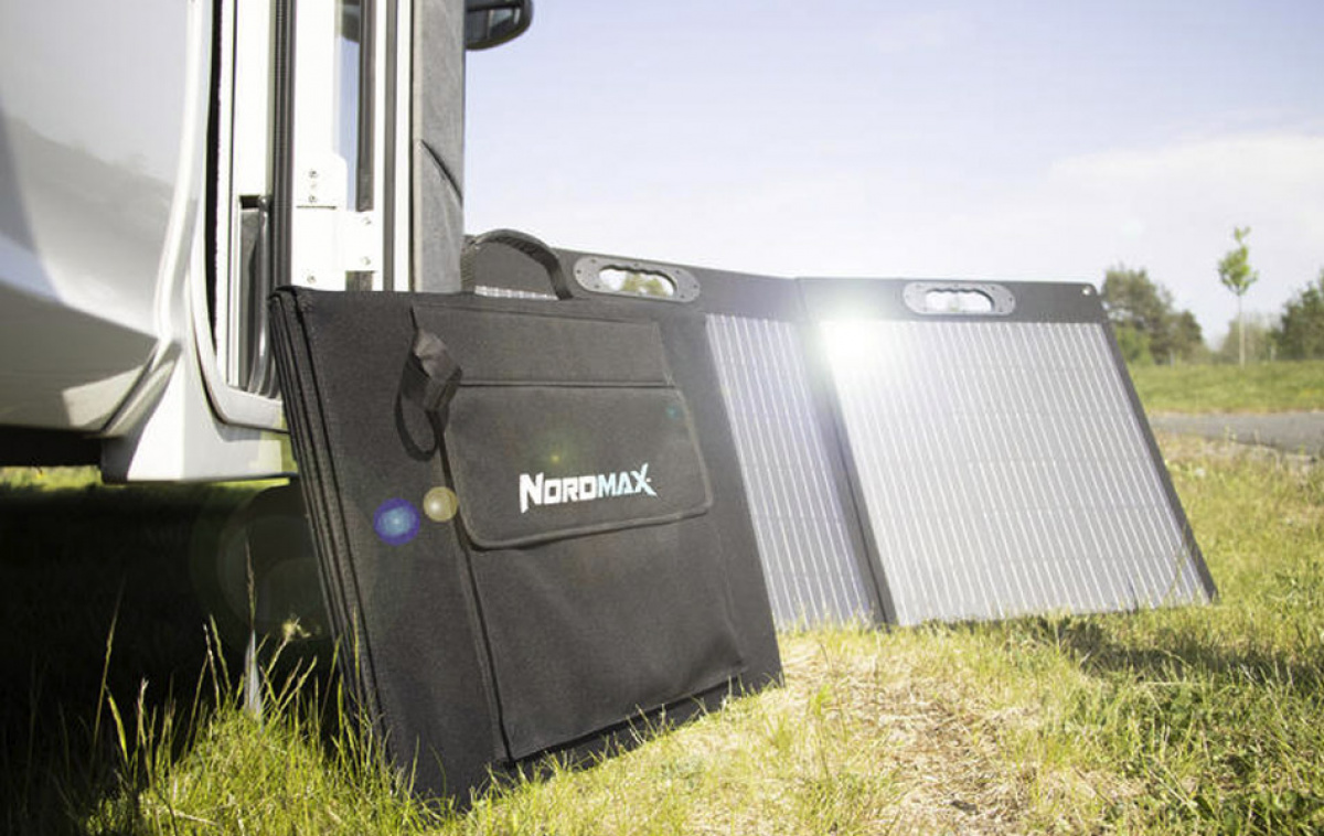 Nordmax Solpanel 100W Portabel i gruppen Husvagn & Husbil / Elektronik / Solpaneler hos Campingvaruhuset i Norden AB (81455)