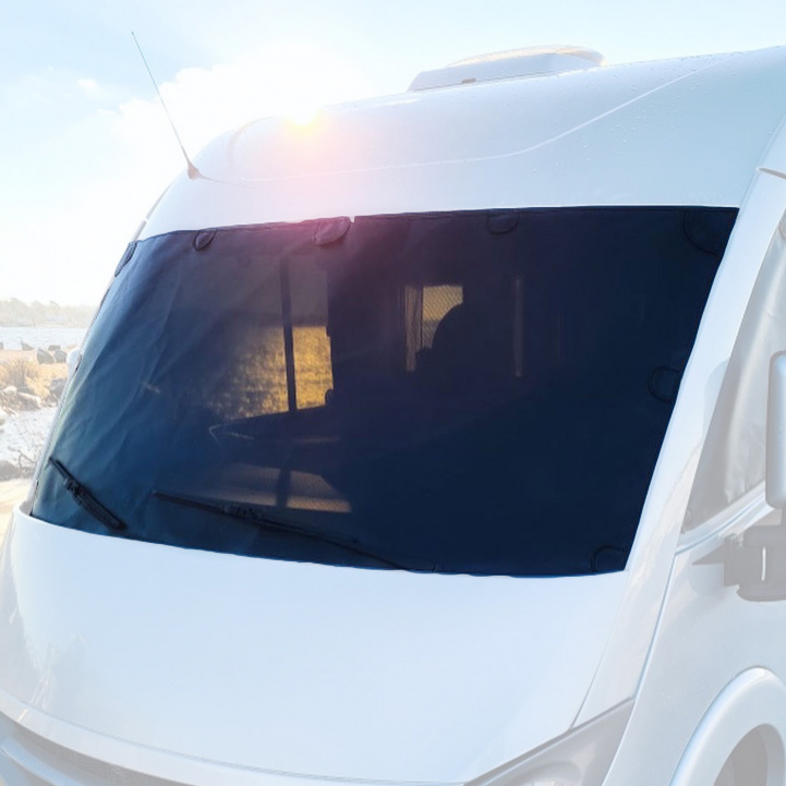 SunOut Solskydd Vindruta Helintegrerad i gruppen Husvagn & Husbil / Textilmattor & Överdrag / Mörkläggningsgardiner hos Campingvaruhuset i Norden AB (81544)