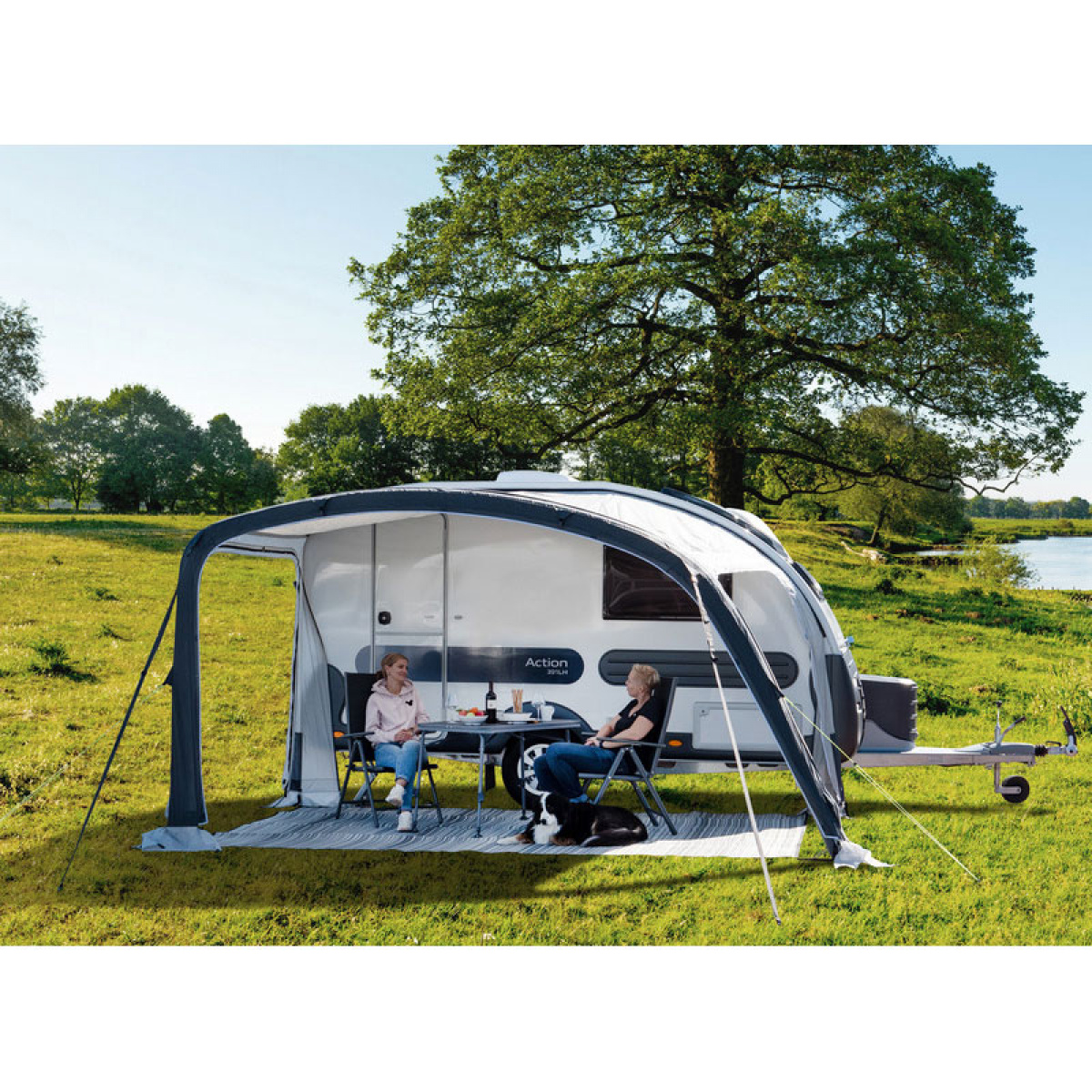 Soltak Adria Action Air 391 - Begagnad i gruppen Fyndhörnan / Begagnat hos Campingvaruhuset i Norden AB (82209)
