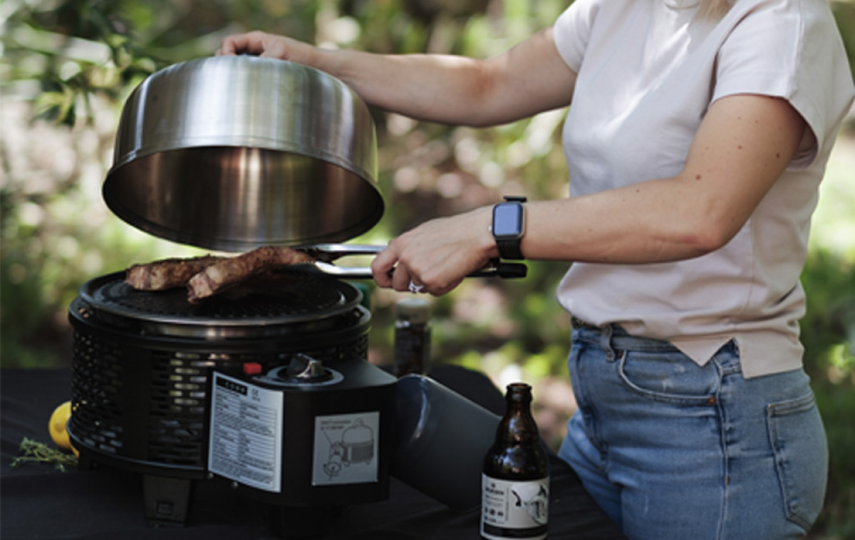 KAMPANJPAKET Cobb Premier Gas Pro i gruppen Hushåll & Kök / Grillar / Gasolgrill hos Campingvaruhuset i Norden AB (82323)