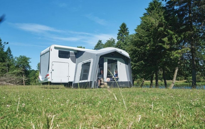 Ventura Lufttält Lux 330 i gruppen Förtält & Markiser / Förtält Husbil / Lufttält Husbil / Ventura Lufttält Husbil hos Campingvaruhuset i Norden AB (82490)