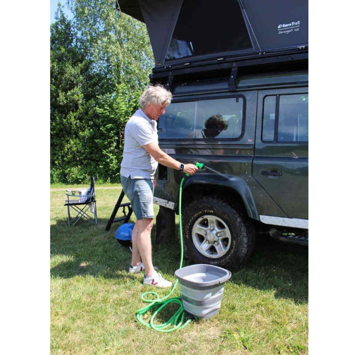 Hopfällbar Hink Med Laddningsbar Pump i gruppen Vatten & Sanitet / Rengöring & Underhåll / Tvättredskap hos Campingvaruhuset i Norden AB (82789)