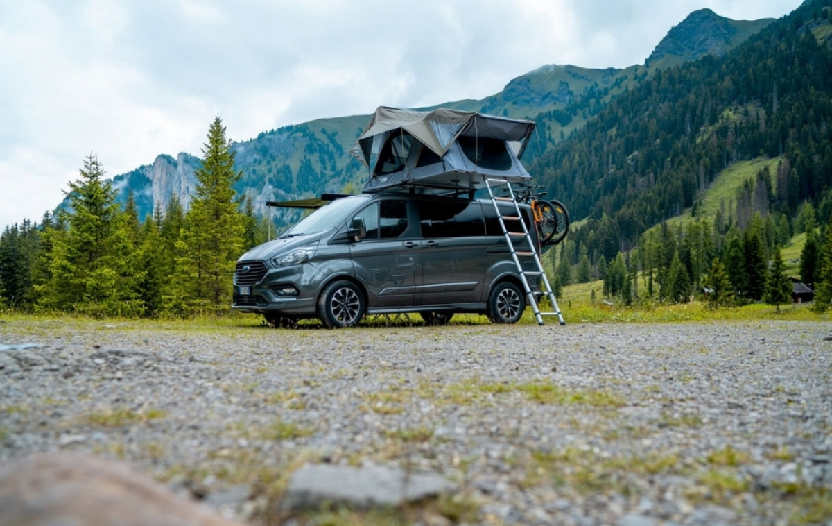 Fiamma Taktält Privacy Moonlight 180 i gruppen Outdoor / Taktält hos Campingvaruhuset i Norden AB (82822)