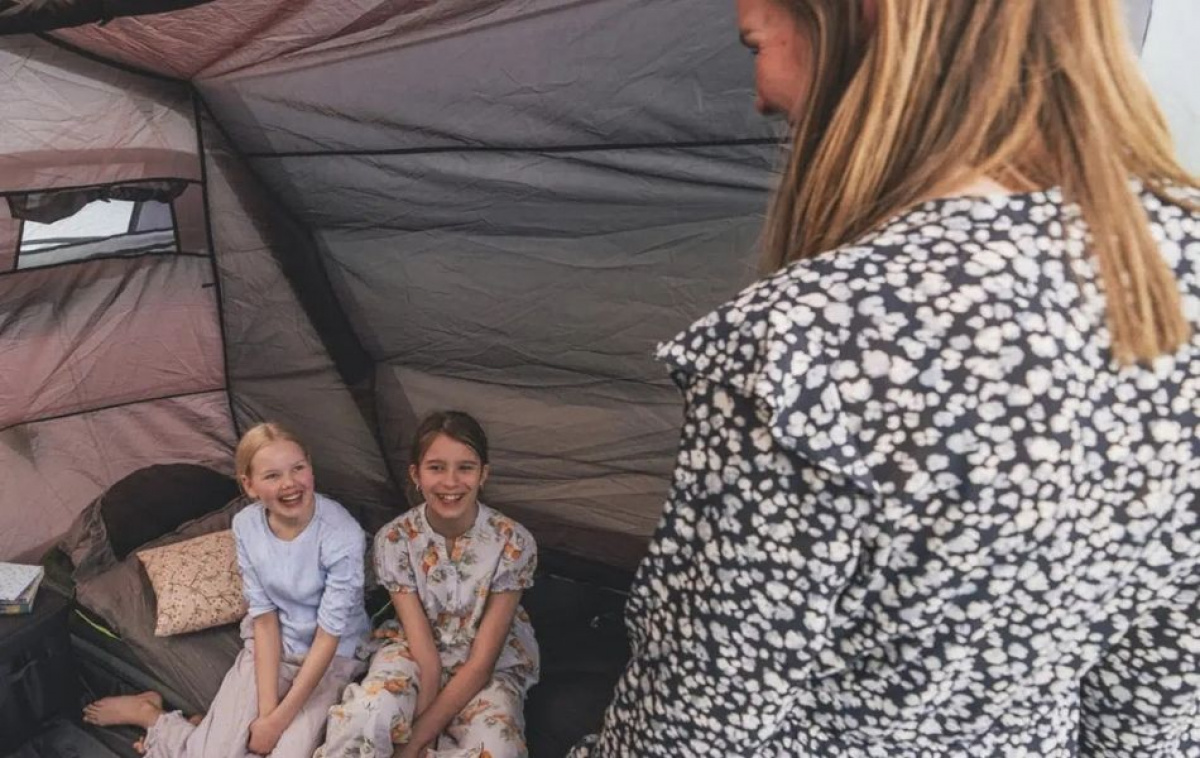 Outwell Colorado 5 Air i gruppen Outdoor / Campingtält hos Campingvaruhuset i Norden AB (83087)