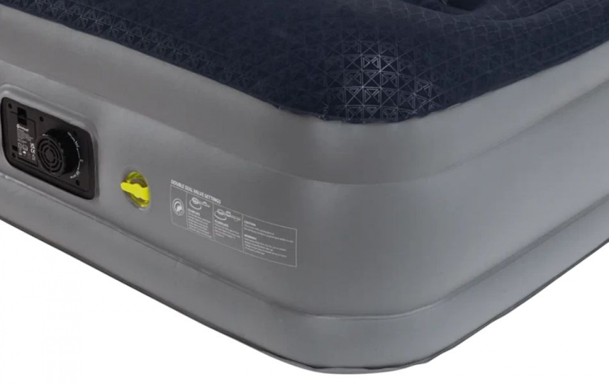 Outwell Luftmadrass Superior Double Med Inbyggd Pump i gruppen Outdoor / Sovutrustning hos Campingvaruhuset i Norden AB (83140)