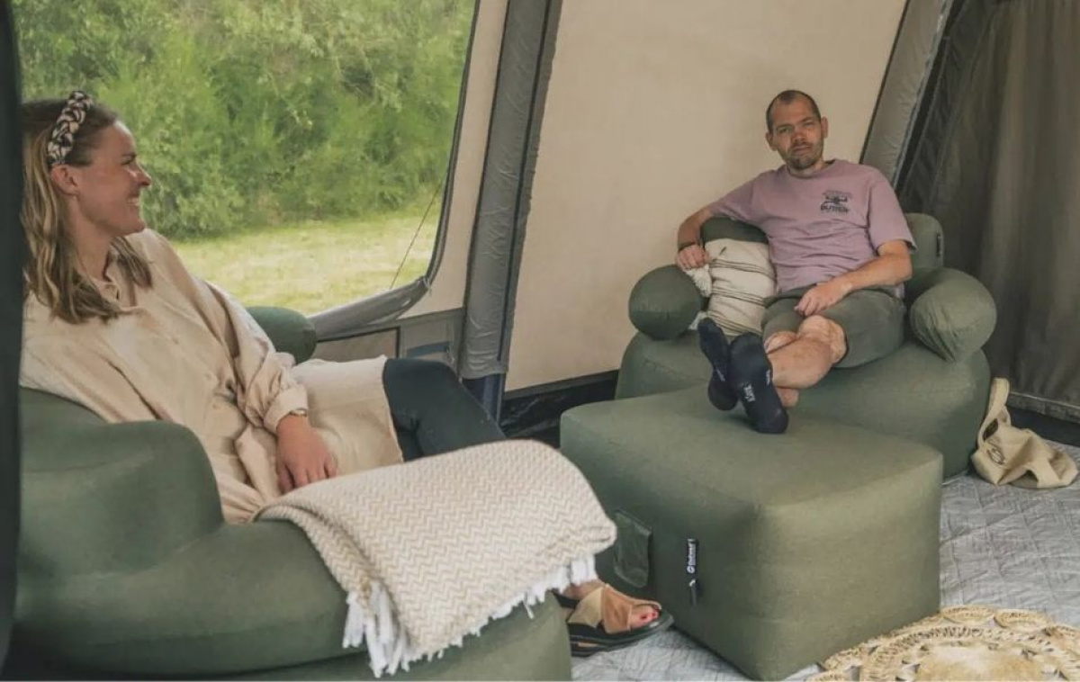 Outwell Uppblåsbart Soffset Laze i gruppen Campingmöbler / Möbler / Uppblåsbara Möbler hos Campingvaruhuset i Norden AB (83143)