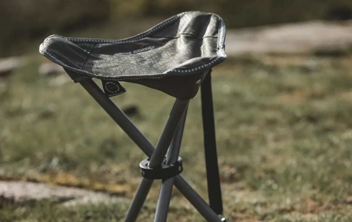 Easy Camp Stol Elm i gruppen Campingmöbler / Campingstolar / Övriga Stolar hos Campingvaruhuset i Norden AB (83216)