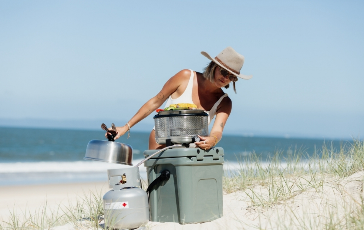 Cobb Premier+ Gas Deluxe 30mbar i gruppen Hushåll & Kök / Grillar / Gasolgrill hos Campingvaruhuset i Norden AB (83959)