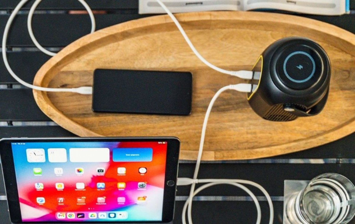 Aqiila Powerbird Mini Powerstation S140 i gruppen Husvagn & Husbil / Elektronik / Elcentraler & Elverk / Elverk hos Campingvaruhuset i Norden AB (83990)