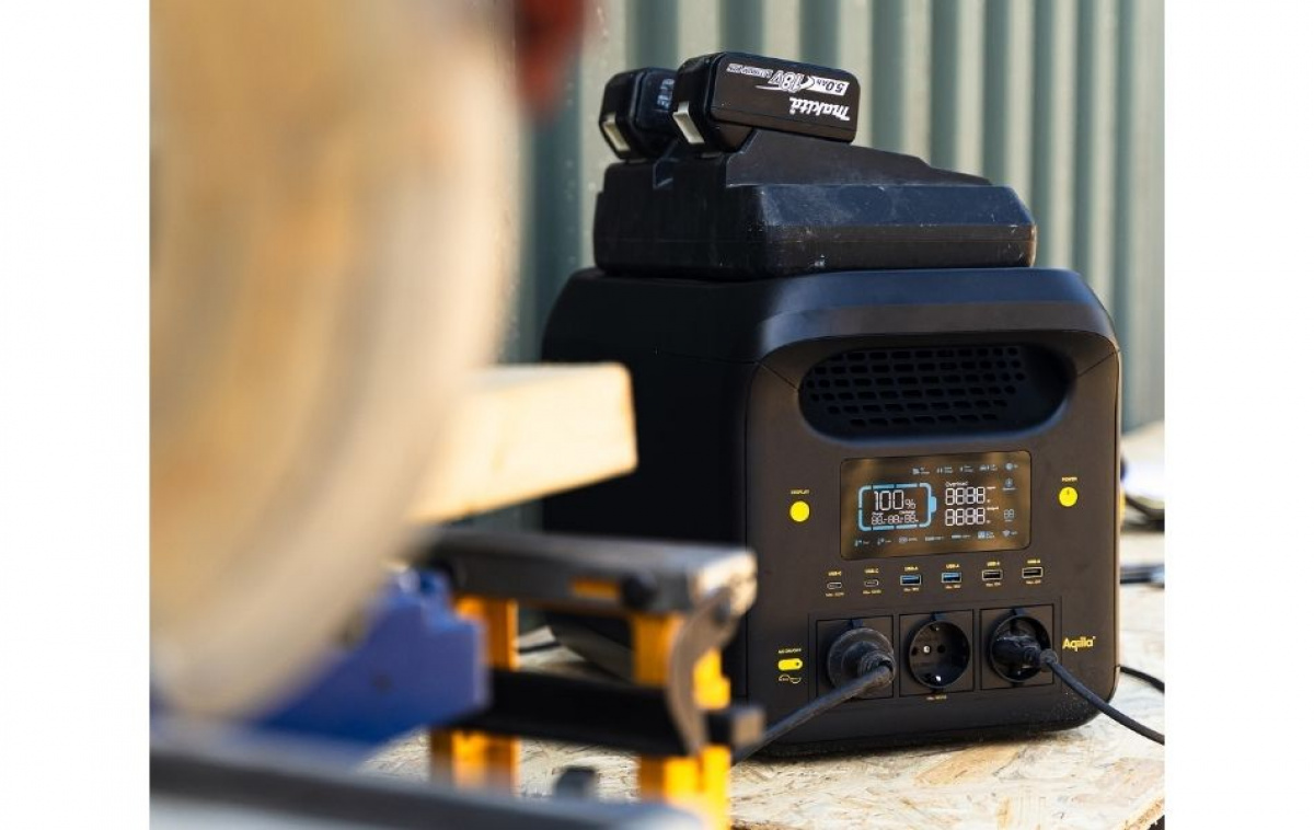 Aqiila Powerbird Powerstation S1800V2 i gruppen Husvagn & Husbil / Elektronik / Elcentraler & Elverk / Elverk hos Campingvaruhuset i Norden AB (83998)