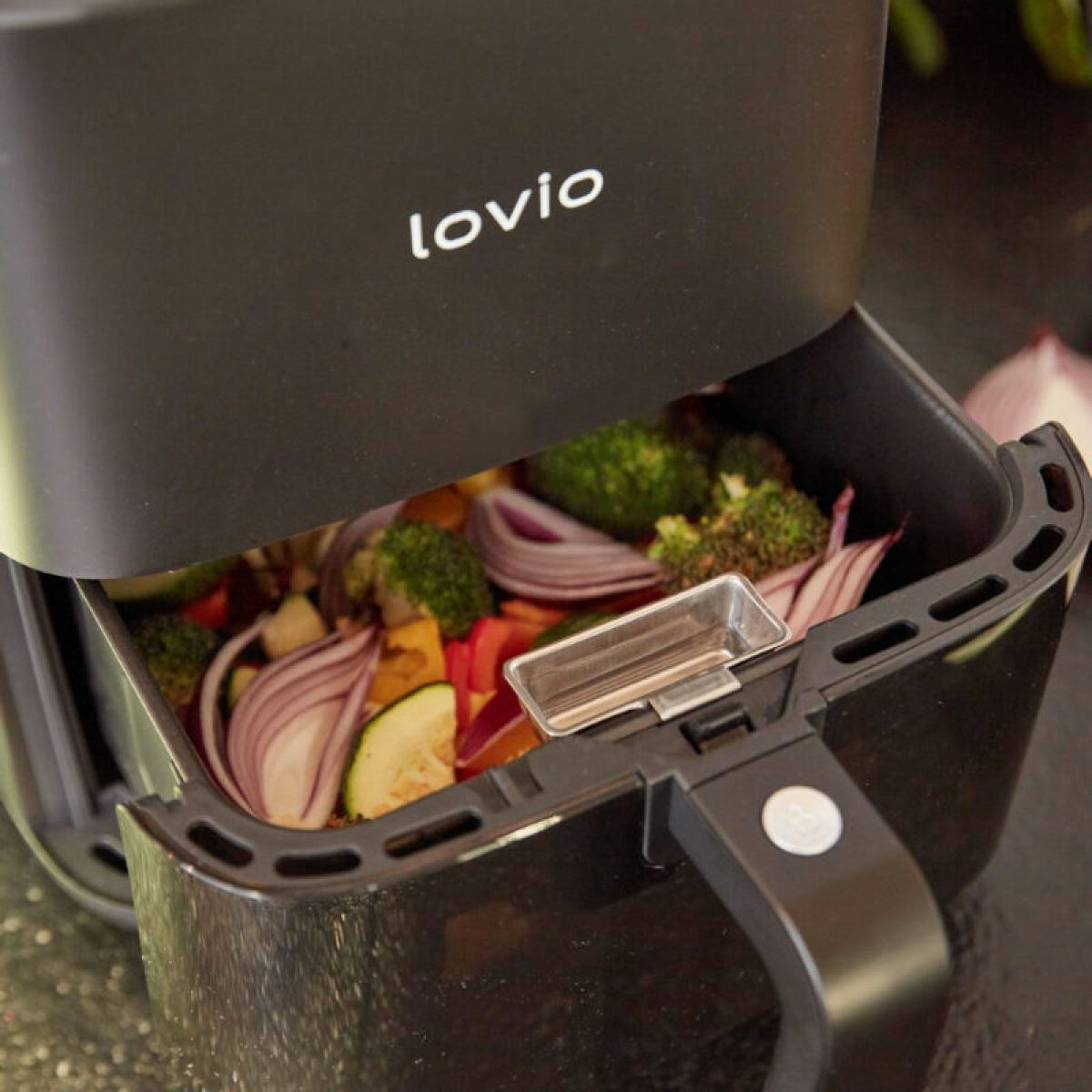 Lovio Air Fryer PureFry 5L i gruppen Hushåll & Kök / Köksapparater / Övriga Köksapparater hos Campingvaruhuset i Norden AB (84276)