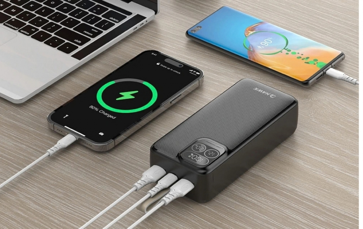 Hawk Powerbank 30000mAh i gruppen Husvagn & Husbil / Elektronik / Smarta Hjälpmedel hos Campingvaruhuset i Norden AB (85012)